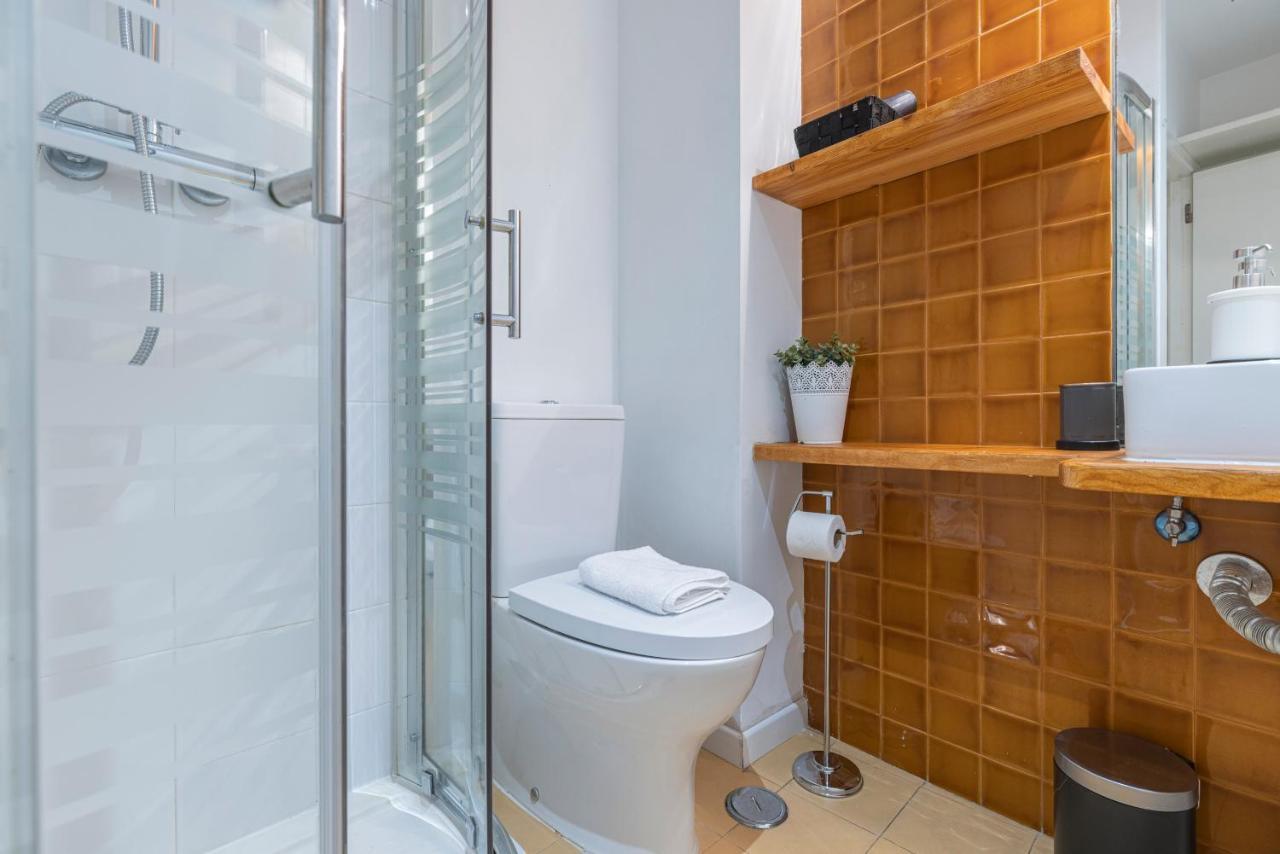 Alfama'S Heart Apartment By Lovelystay Lissabon Buitenkant foto